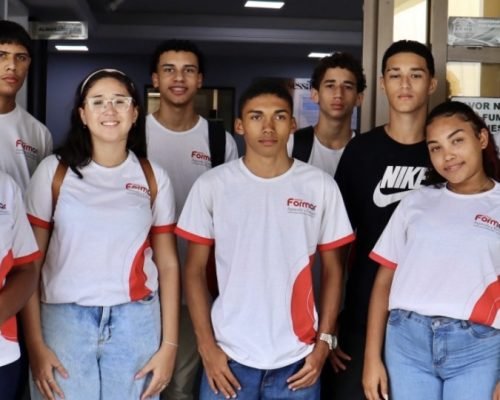 Programa Jovem Aprendiz: Câmara de Vitória firma parceria para oferta de primeiro emprego