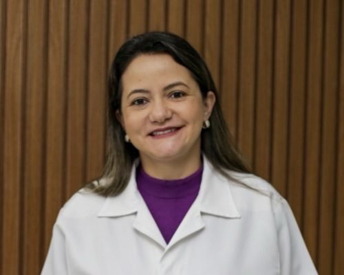 Caderneta em dia? Maior falha na vacinação acontece na adolescência, alerta infectologista