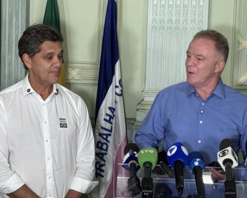 Casagrande confirma que deixará o Governo para disputar eleições; Ricardo Ferraço assumirá o Estado