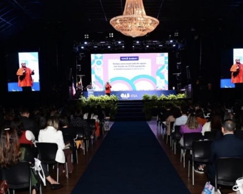 Congresso Estadual da Advocacia reúne ministros e juristas em Vitória