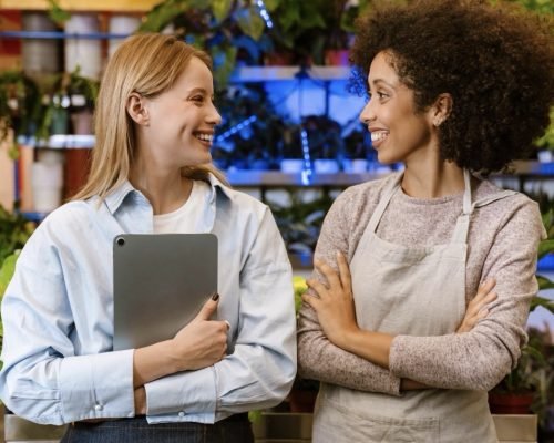 Serviços e comércio concentram 84,1% das mulheres no mercado de trabalho capixaba