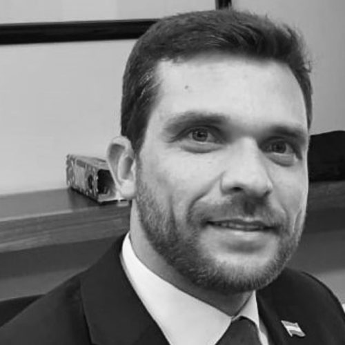 Edmar Camata | “Do caos à referência: o Espírito Santo que virou símbolo de boa governança”