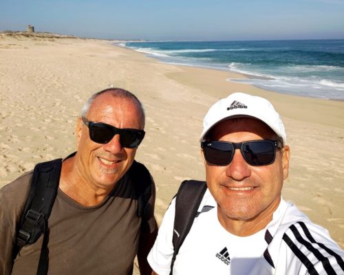 Aventura e ciência: dupla capixaba percorre a pé o litoral norte de Portugal em expedição inédita