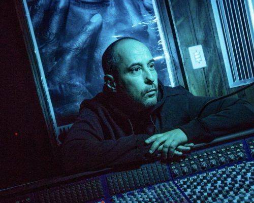 Brizz inaugura novo anfiteatro com show do carioca Marcelinho da Lua