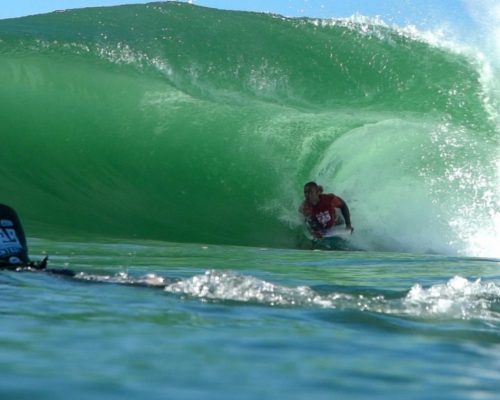 Vila Velha recebe a 2ª edição do Slab Bodyboarding nas bancadas da Praia da Costa