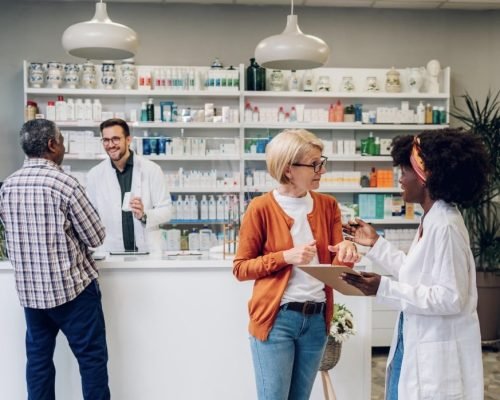 Artigos farmacêuticos puxam alta e comércio capixaba começa 2026 acima da média nacional