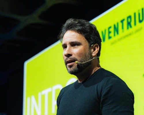 Empresas que prosperam colocam vendas no centro da estratégia, defende palestrante do Act!on Experience 2025