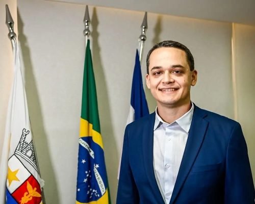 Pazolini protocola renúncia à Prefeitura de Vitória para disputar o Governo do ES