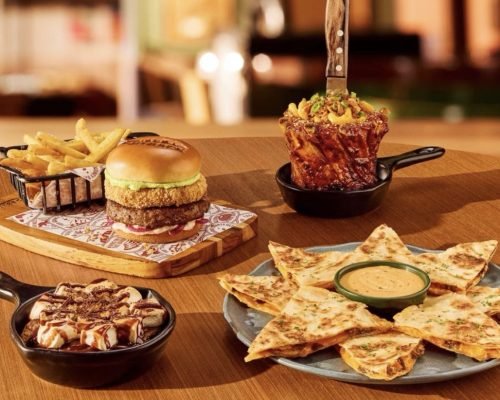 Gastronomia: Outback traz de volta pratos clássicos e lança campanha com Dani Calabresa