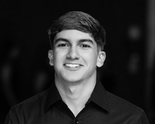 João Pedro Rodrigues Louzada – “Narrativas em guerra: a interface política por trás da megaoperação no Rio”