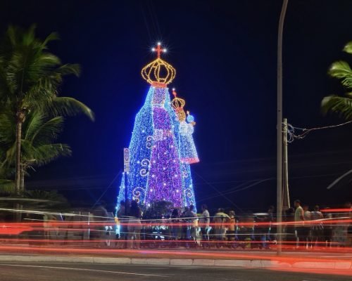 Imagem de Nossa Senhora da Penha é acesa no Domingo de Páscoa e emociona fiéis em Vila Velha