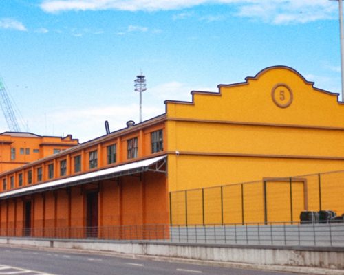 Exposição “Baía de Vitória: Outras Margens Possíveis” ocupa o Armazém 5, no Centro de Vitória