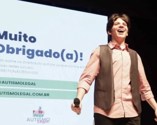 Adolescente autista leva sua história a simpósio sobre neurodiversidade em Vitória