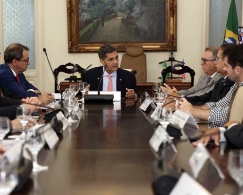 Ferraço reúne a cúpula da segurança para alinhar ações  do Estado Presente