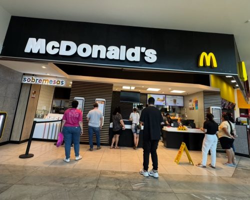 Méqui Friday 2025 traz clima retrô e duas promoções quentes: Big Mac grátis e combo por R$ 15