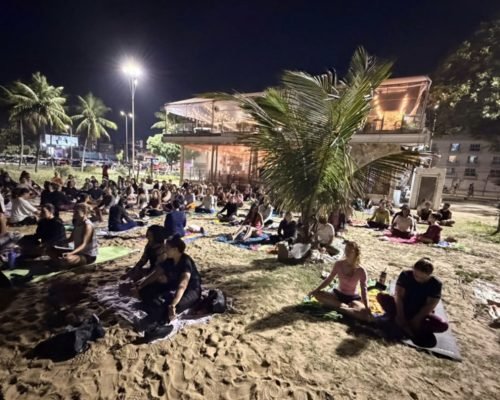 Vitória terá meditação gratuita à beira-mar durante a Lua Cheia