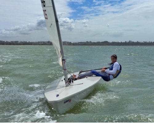 Jovens do Iate Clube do Espírito Santo representam o Brasil em campeonatos mundiais de vela