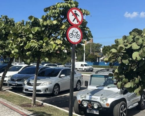 Prefeitura de Vitória implanta nova sinalização na Orla de Camburi e na Mata da Praia