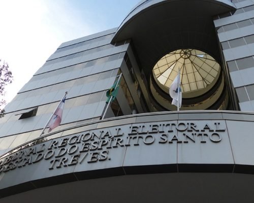 TRE-ES suspende pesquisas eleitorais do Instituto Veritá divulgadas por Pazolini