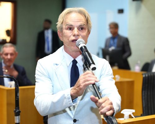 Deputados cobram transparência sobre indenizações do rompimento da barragem de Mariana