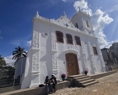 Igreja jesuíta do Brasil colônia é restaurada e ganha espaço cultural em fazenda histórica de Viana